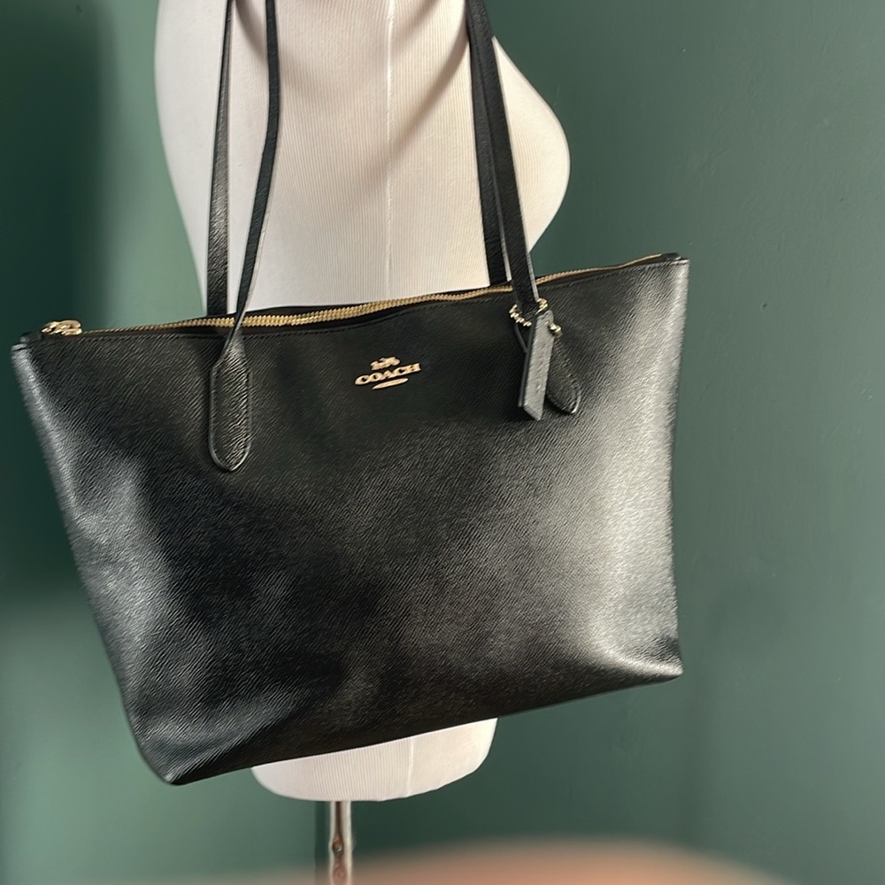 Coach black tote gold hardware